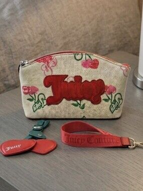 NEW Juicy Couture Cherry Paradise Triangle Wristlet Pouch Bag